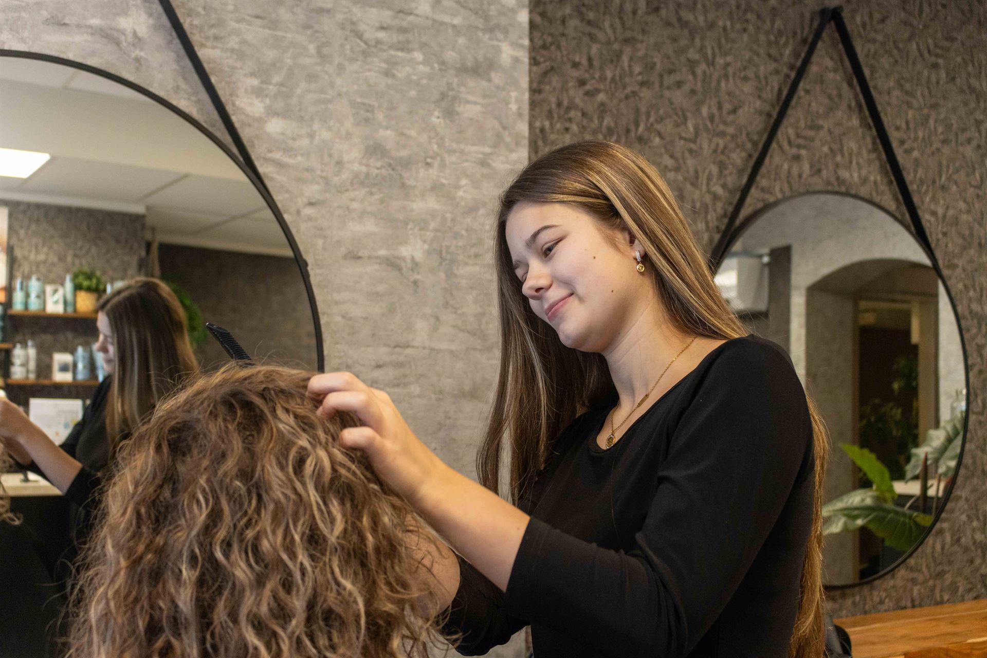Tess Berndsen- Allround Hairstyliste in opleiding 